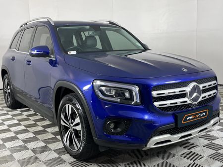 2021-Mercedes-Benz-GLB-250_13