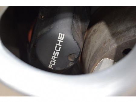 1993-Porsche-911-Carrera-4-Cabriolet_15
