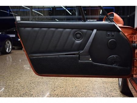 1993-Porsche-911-Carrera-4-Cabriolet_5