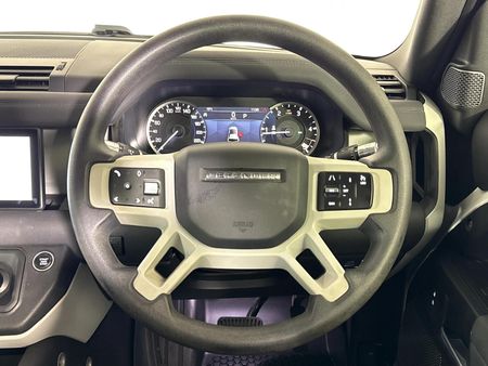 2021-Land-Rover-Defender-110-D240-177kW_10