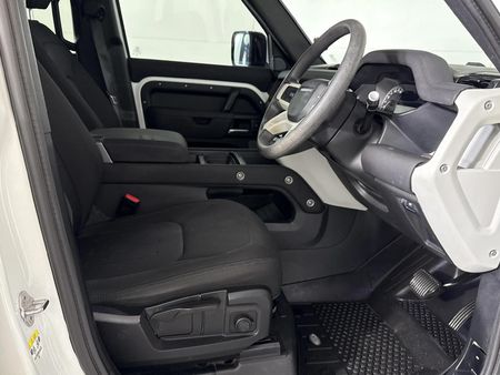 2021-Land-Rover-Defender-110-D240-177kW_8