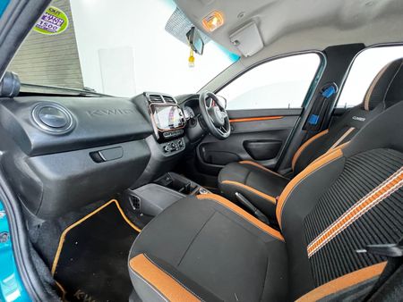 2022-Renault-Kwid-10-Climber-Auto_13