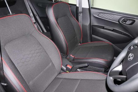2026-Hyundai-Grand-i10-10-Motion_7