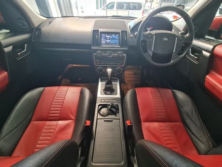 2013-Land-Rover-Freelander-II-20-Si4-Dynamic-Auto_15