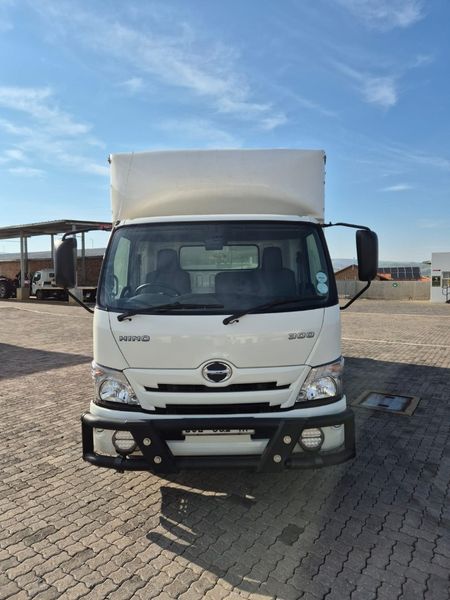 2024-Hino-300-Hino-300-816-SWB-AT_2