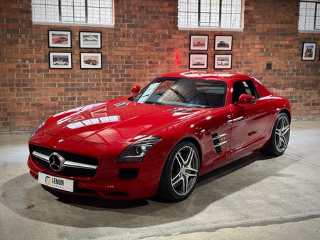 2011-Mercedes-AMG-SLS-AMG_4