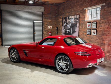 2011-Mercedes-AMG-SLS-AMG_5