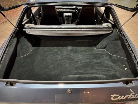 1989-Porsche-944-Turbo_15