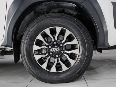 2024-Toyota-Hilux-28-GD-6-GR-S-4x4-Auto-Double-Cab_9