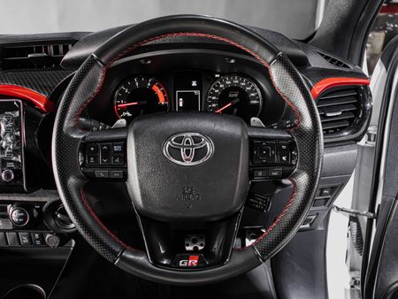 2024-Toyota-Hilux-28-GD-6-GR-S-4x4-Auto-Double-Cab_16