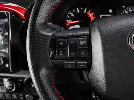 2024-Toyota-Hilux-28-GD-6-GR-S-4x4-Auto-Double-Cab_17