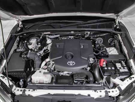 2024-Toyota-Hilux-28-GD-6-GR-S-4x4-Auto-Double-Cab_8