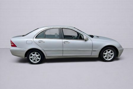 2004-Mercedes-Benz-C-Class-C-200K-Elegance-Auto_2
