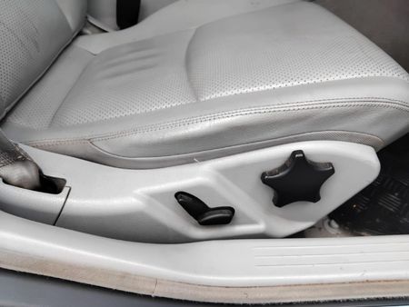 2004-Mercedes-Benz-C-Class-C-200K-Elegance-Auto_8