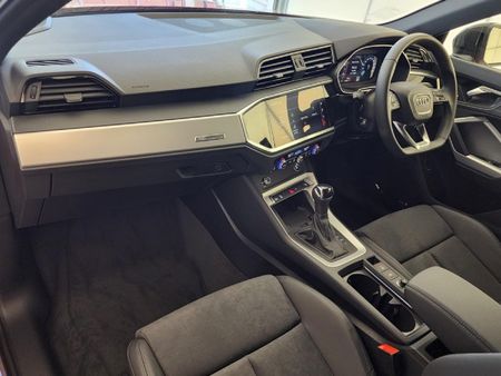 2026-Audi-Q3-Sportback-Black-Edition-35-TFSI_12