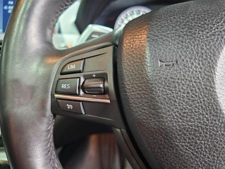 2012-BMW-6-Series-650i-Coupe-M-Sport-Auto_16