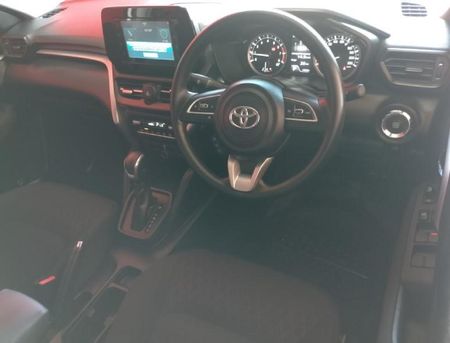 2025-Toyota-Urban-Cruiser-15-XR-Auto_10