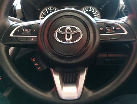 2025-Toyota-Urban-Cruiser-15-XR-Auto_15