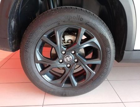 2025-Toyota-Urban-Cruiser-15-XR-Auto_6