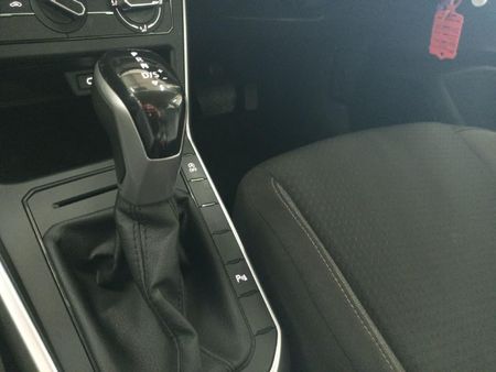 2024-Volkswagen-Polo-10-TSI-Life-Auto_11
