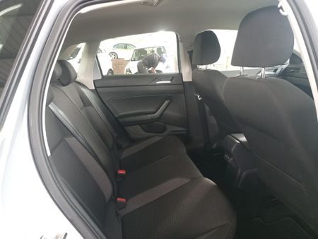 2024-Volkswagen-Polo-10-TSI-Life-Auto_16