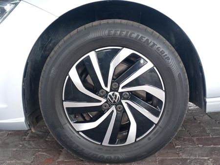 2024-Volkswagen-Polo-10-TSI-Life-Auto_19