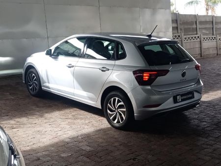 2024-Volkswagen-Polo-10-TSI-Life-Auto_23