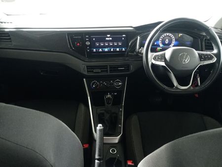 2024-Volkswagen-Polo-10-TSI-Life-Auto_5