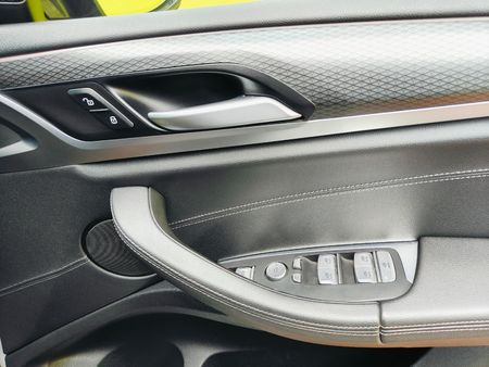 2022-BMW-X3-xDrive20d_10