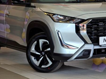 2025-Nissan-Magnite-10-Visia_5