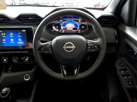 2025-Nissan-Magnite-10-Turbo-Acenta-Kuro_10