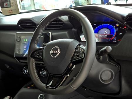 2025-Nissan-Magnite-10-Turbo-Acenta-Kuro_12