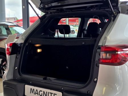 2025-Nissan-Magnite-10-Turbo-Acenta-Kuro_15