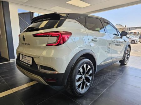 2024-Renault-Captur-13T-Intens-EDC_8