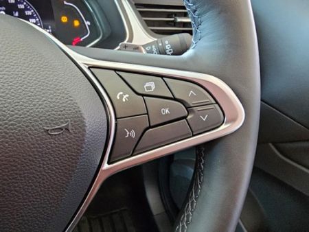2024-Renault-Captur-13T-EDC_15