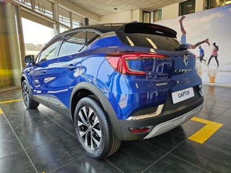 2024-Renault-Captur-13T-EDC_5