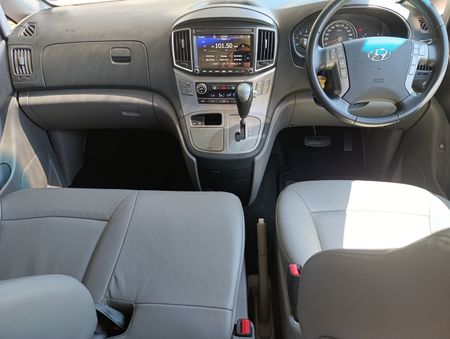 2019-Hyundai-H-1-25-CRDi-Elite-Auto_10