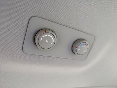 2019-Hyundai-H-1-25-CRDi-Elite-Auto_13