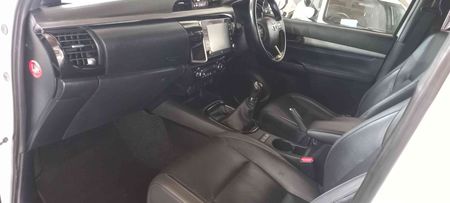 2022-Toyota-Hilux-28-GD-6-Raider-4x4-Double-Cab_11