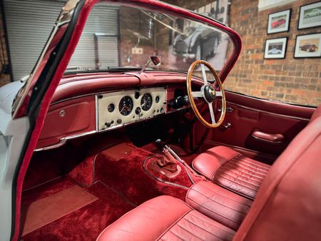 1958-Jaguar-XK150-Roadster_10