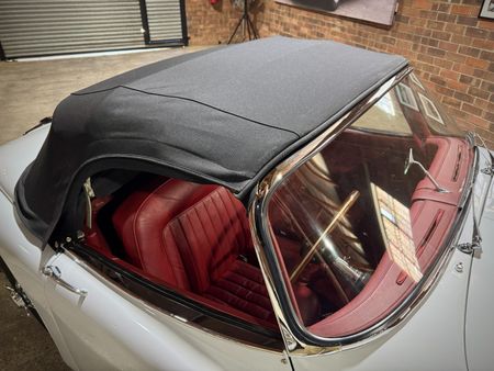 1958-Jaguar-XK150-Roadster_14