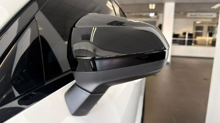 2026-Audi-Q3-Sportback-Black-Edition-35-TFSI_12