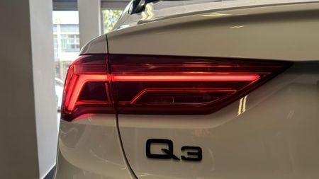 2026-Audi-Q3-Sportback-Black-Edition-35-TFSI_8