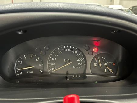 1998-Mazda-121-Soho-13-5-dr_10