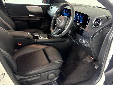 2019-Mercedes-Benz-B-Class-B-200d-Auto_9