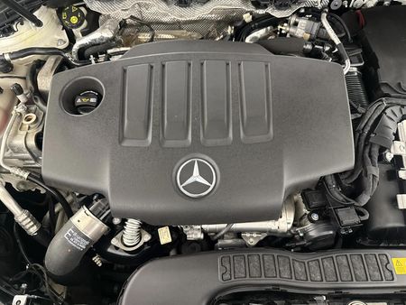 2019-Mercedes-Benz-B-Class-B-200d-Auto_12