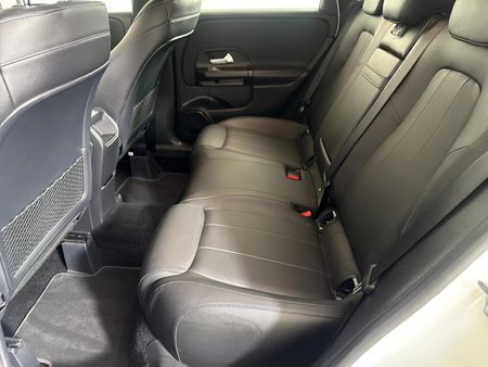 2019-Mercedes-Benz-B-Class-B-200d-Auto_3