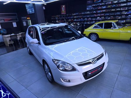 2012-Hyundai-i30-Hyundai-i30-20-GLS_7