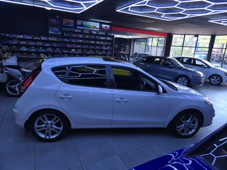 2012-Hyundai-i30-Hyundai-i30-20-GLS_8