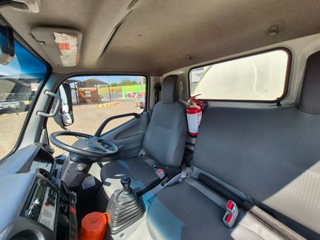 2021-Hino-300-614-SWB-EU3-FC-CC_11